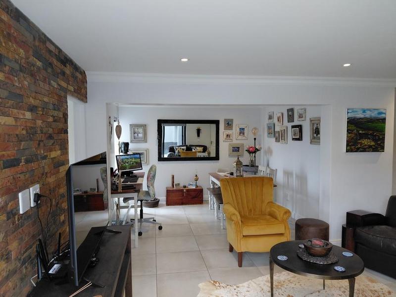 2 Bedroom Property for Sale in Island View Western Cape